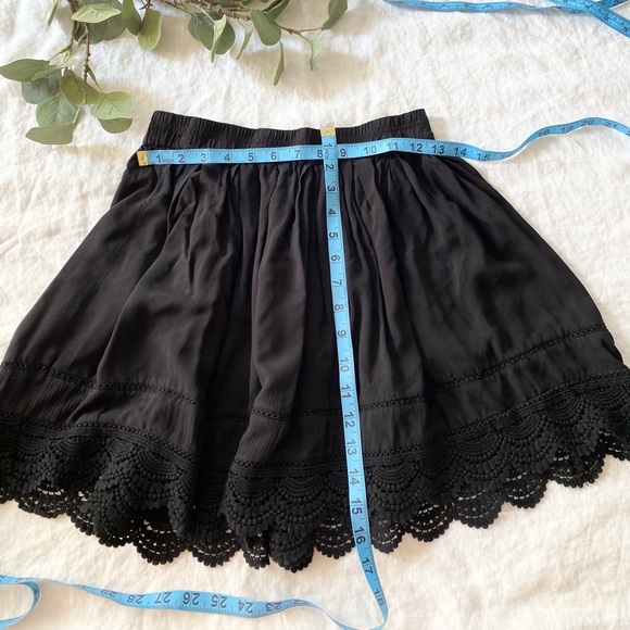 Shell Black Embroidered Skirt by Aeropostale - Picture 3 of 8